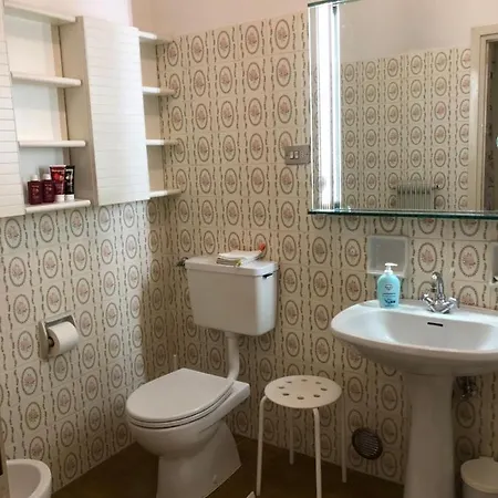Appartamento Pino A Merano Centro Con Box Exterior foto